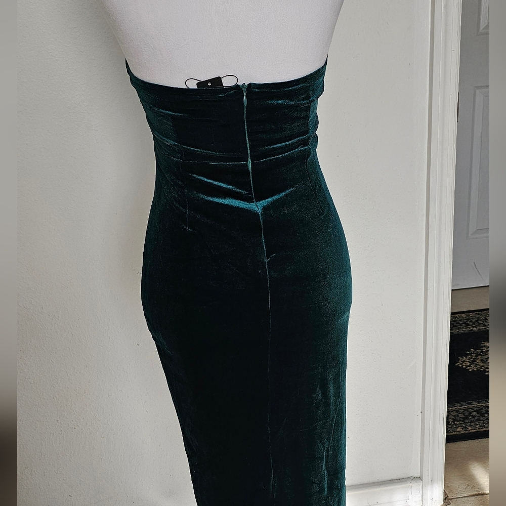 Fashion Nova Emerald Green Velvet Dress - Picture 10 of 16